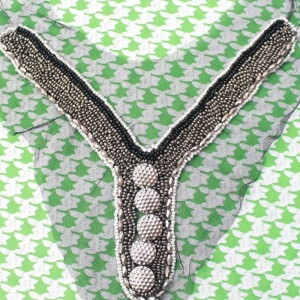 手作りのファッションデザインクリスタルビーズのブライダルレース、ドレス服Vシェイプビーズネックレスのための襟のネックライン